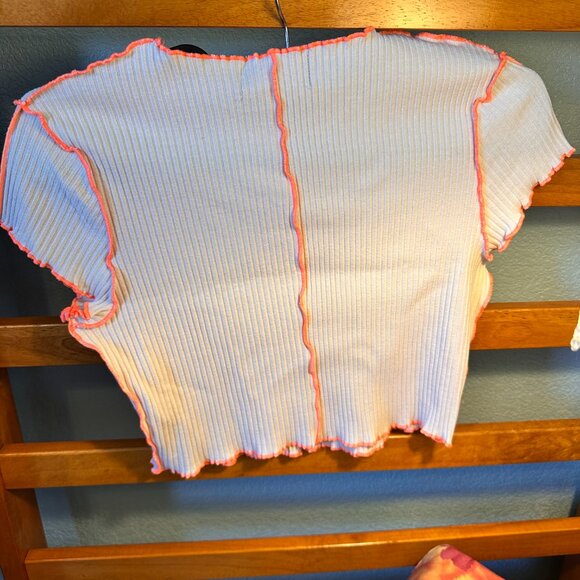 NWT Cider Contrast Trim ribbed Crop Top Sz L - Picture 3 of 6
